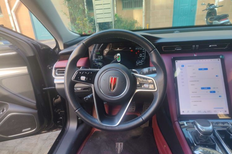 红旗H5 2023款 2.0T 自动智联旗享版中控内饰13