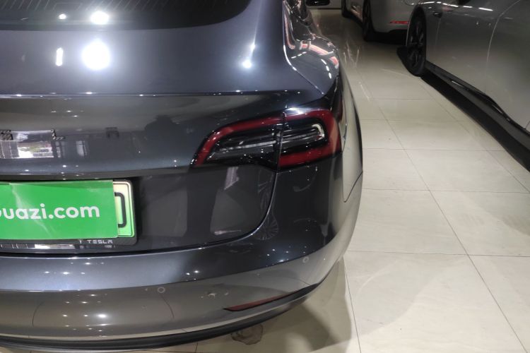 特斯拉 Model 3 2020款 标准续航后驱升级版车身外观9