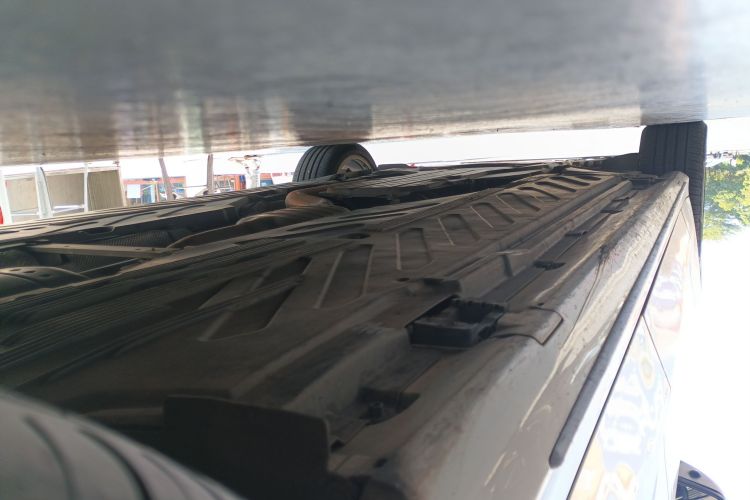 奔驰C级 2017款 改款 C 200 L 运动版局部细节9002