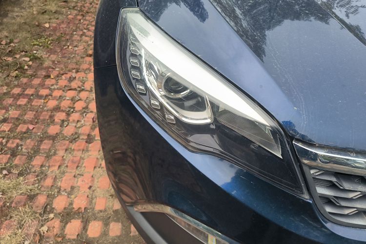 猎豹汽车 猎豹CS10 2017款 2.0T 自动都市型车身外观8