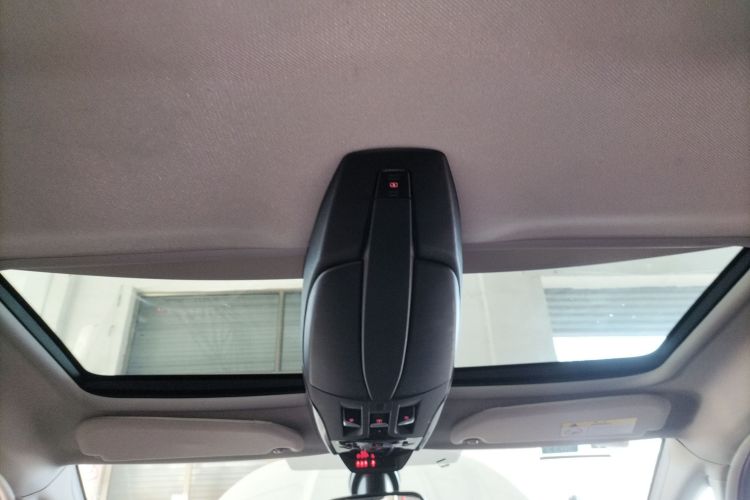 DS 5 2015款 1.6T 雅致版THP160局部细节22