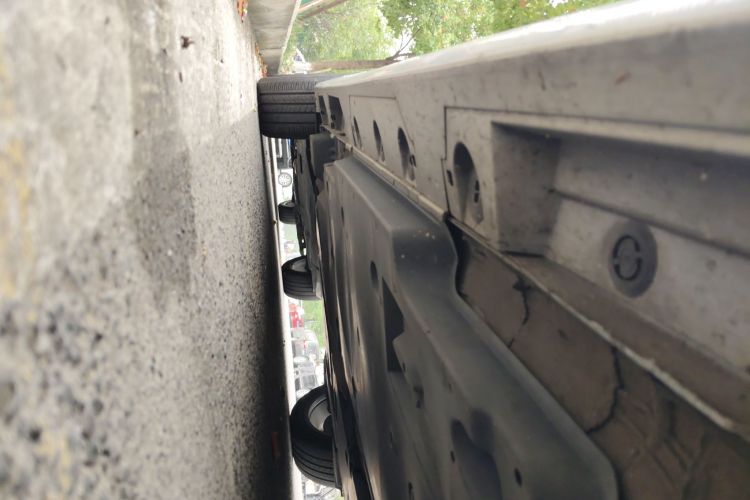 丰田 亚洲龙 2023款 双擎 2.5L XLE尊贵版局部细节9001