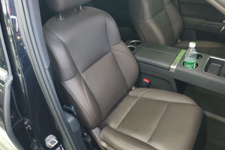 理想汽车 理想L9 2022款 Max中控内饰41