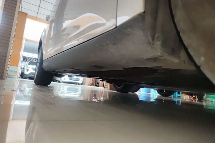 福特 福克斯 2018款 两厢经典 1.6L 自动舒适型智行版局部细节9001