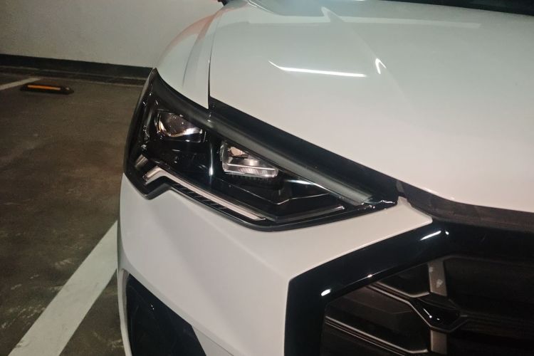 奥迪Q3 2023款 35 TFSI 时尚动感型（1.5T）车身外观6006