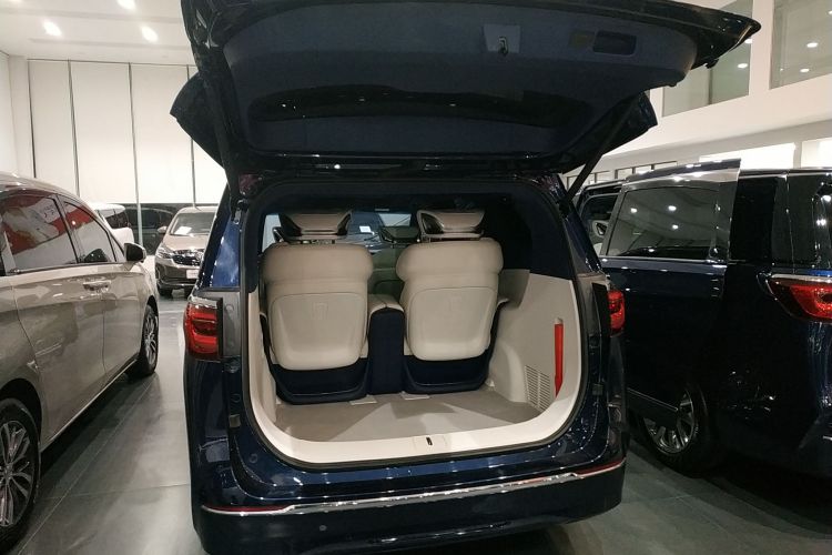 别克GL8 2020款 Avenir艾维亚 四座尊礼版局部细节23