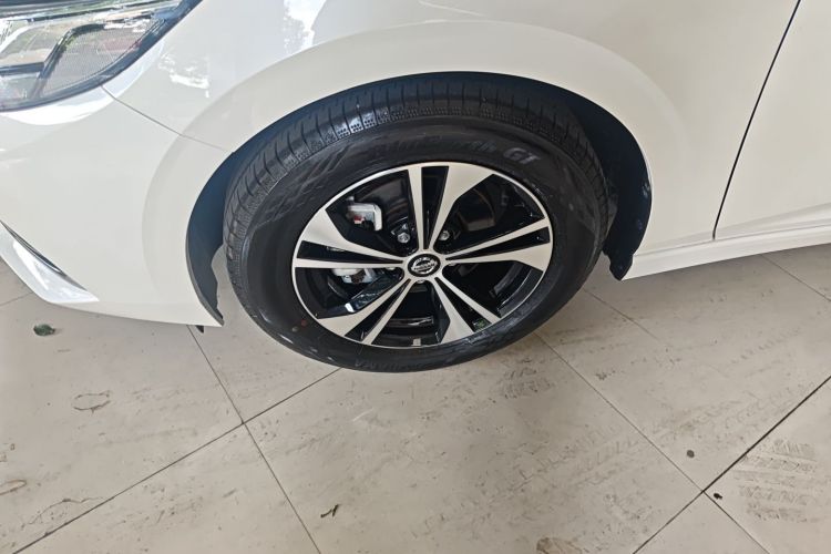 日产 轩逸 2022款 1.6L XL CVT悦享版车身外观35