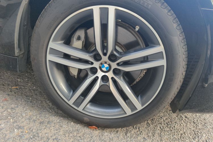 宝马5系 2021款 530Li 领先型 豪华套装车身外观10