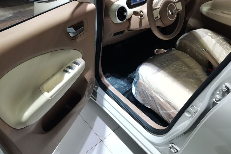 五菱汽车 宏光MINIEV 2025款 四门版 进阶款中控内饰20