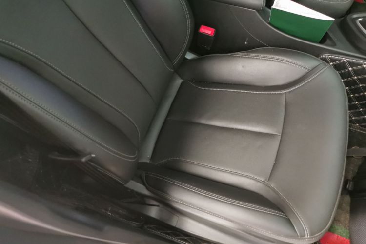 别克 英朗 2021款 改款 1.3T 自动轻混动精英型局部细节41