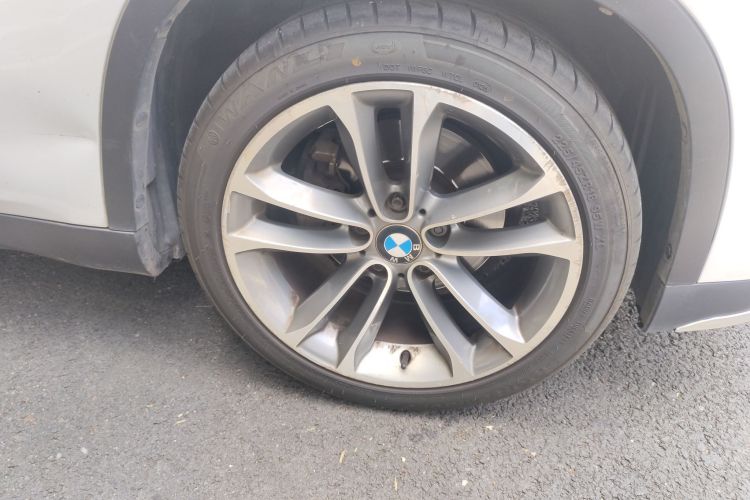 宝马X1 2015款 sDrive18i 领先晋级版车身外观6007