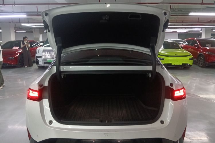 小鹏P5 2021款 460E+局部细节23