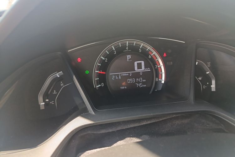 本田 思域 2016款 180TURBO CVT舒适版局部细节14