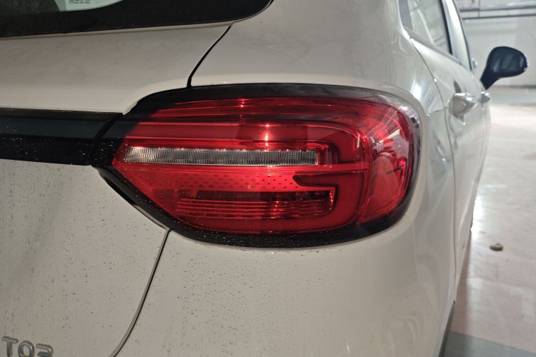 零跑汽车 零跑T03 2025款 310舒享版车身外观9