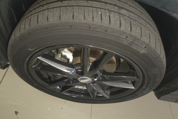 奥迪Q2L 2021款 35 TFSI 进取动感型车身外观6002