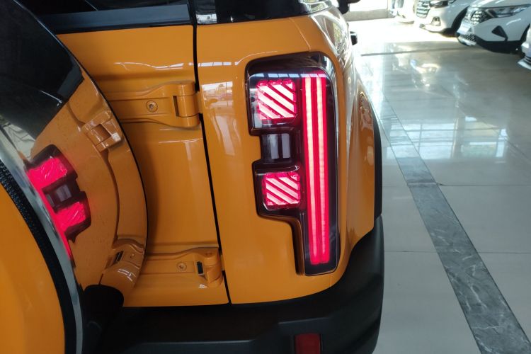 北京越野 北京BJ40 2024款 2.0T 全新城市猎人版 侠客型车身外观6006