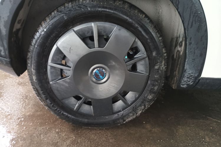 比亚迪 海鸥 2024款 荣耀版 305km 活力版车身外观6003