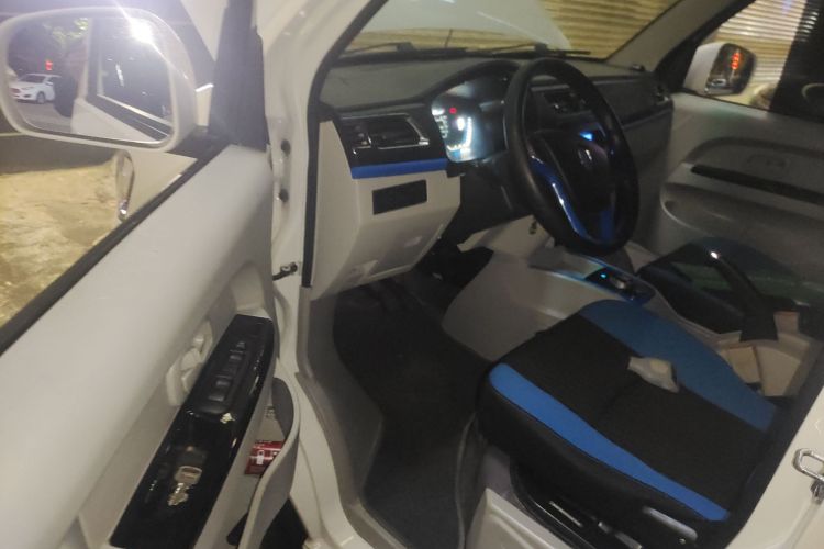 金杯 新海狮EV 2023款 舒适型中控内饰7003