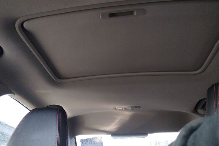 标致408 2016款 1.6T 自动豪华版中控内饰22