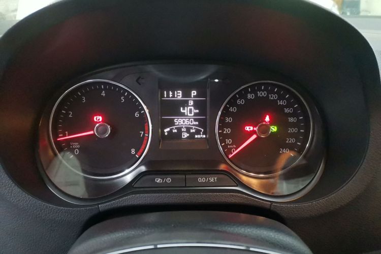 大众 Polo 2016款 1.6L 自动舒适型中控内饰14