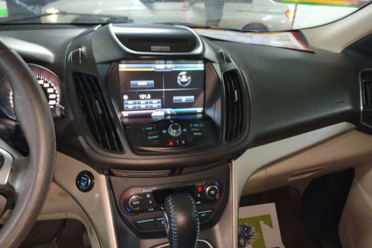 福特 翼虎 2013款 2.0L GTDi 四驱精英型局部细节16