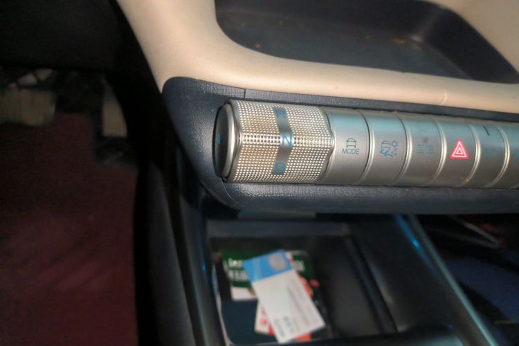 比亚迪 海豚 2023款 420km 时尚版中控内饰18