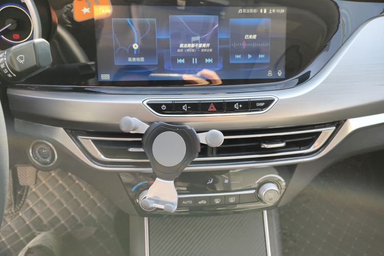 长安 逸动 2018款 高能版 1.6L GDI 手动先锋型 国V中控内饰16