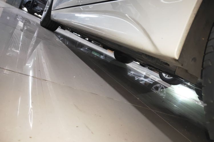 宝马3系 2017款 320Li M运动型局部细节9002