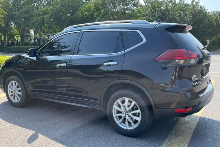 日产 奇骏 2020款 2.0L XL Premium CVT 2WD智联尊享版车身外观4