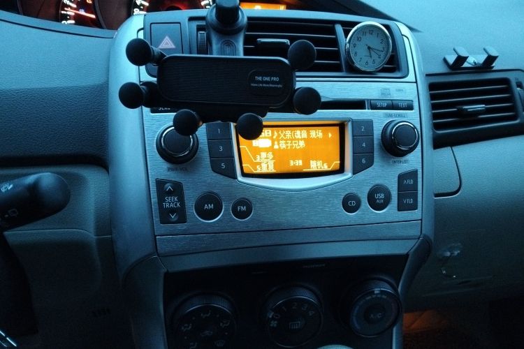 丰田 逸致 2014款 星耀 180E CVT精英版中控内饰16