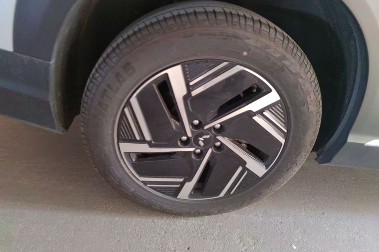 五菱汽车 五菱星光S 2024款 130km 旗舰型车身外观6008