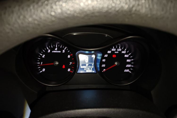 海马S5 2015款 1.6L 手动舒适型中控内饰14