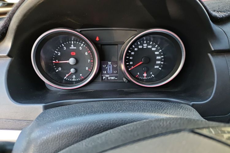 哈弗H6 2015款 运动版 1.5T 自动两驱豪华型中控内饰15