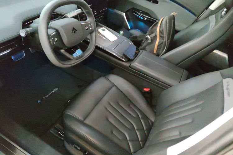 昊铂GT 2023款 710后驱超充版中控内饰19