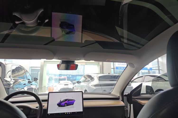 特斯拉 Model 3 2022款 Performance高性能全轮驱动版中控内饰22