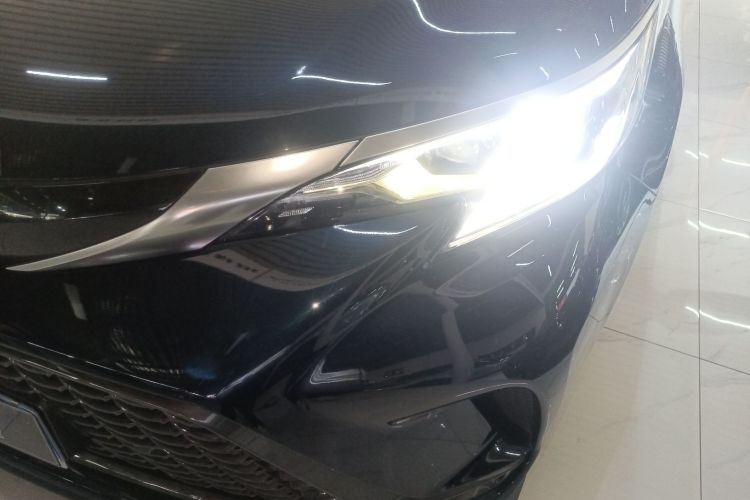 丰田 格瑞维亚 2023款 2.5L混动 旗舰VIP版局部细节36