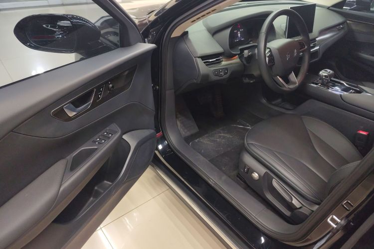 红旗E-QM5 2023款 改款 基础出行版中控内饰7003