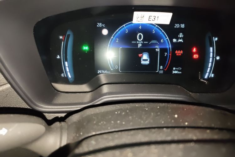 丰田 卡罗拉锐放 2023款 2.0L 先锋版中控内饰15