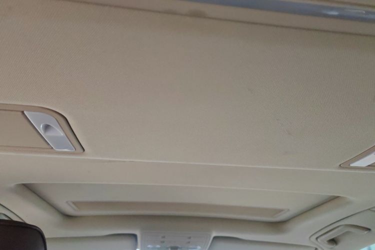 大众 辉腾 2012款 3.0L 商务型中控内饰22