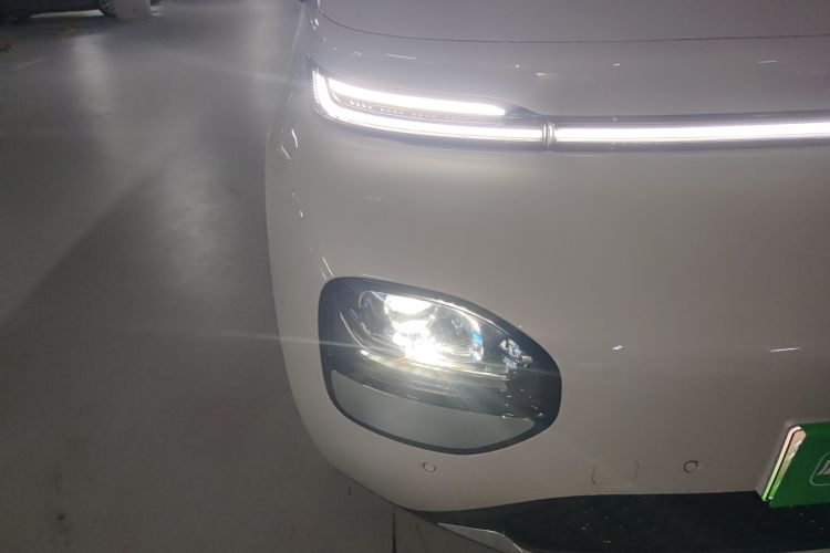 宝骏云朵 2023款 460 Max 灵犀版车身外观8