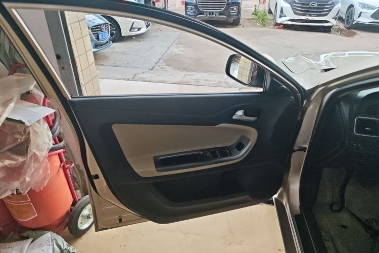 海马 福美来 2014款 M5 1.6L 自动精英型中控内饰7007