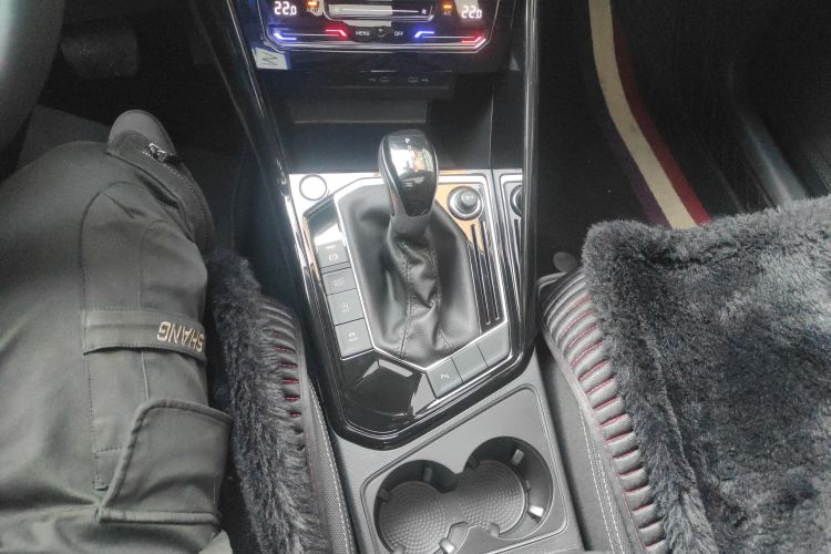 大众 探岳 2025款 众享款 300TSI中控内饰18