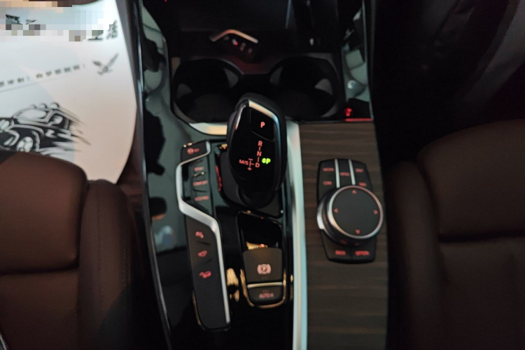 宝马X3 2020款  xDrive28i M运动套装中控内饰18
