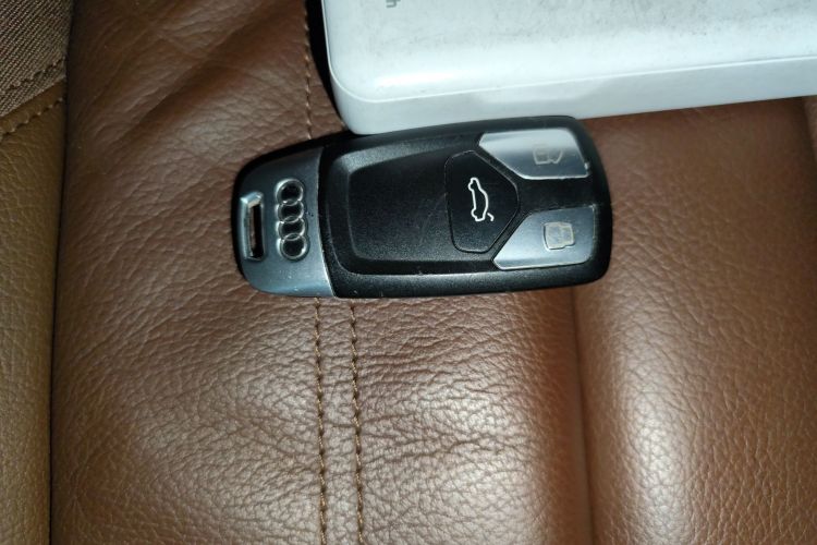 奥迪A5 2019款 Sportback 40 TFSI 时尚型中控内饰7001