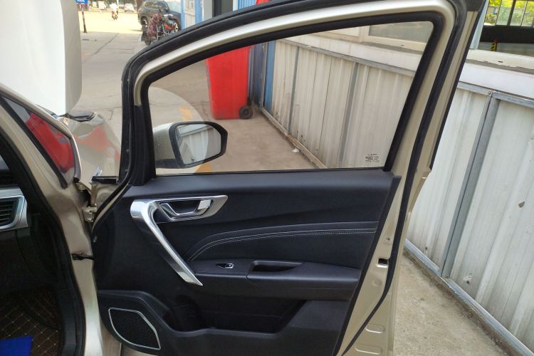 吉利汽车 远景X3 2017款 1.5L 自动尊贵型中控内饰42