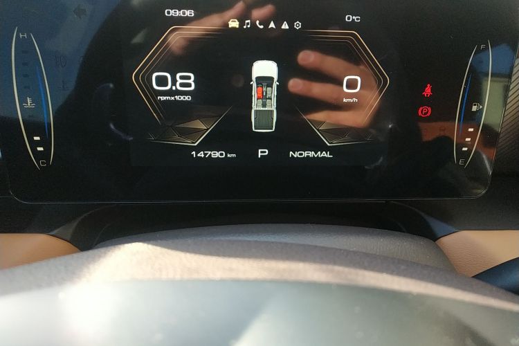 长城 炮 2023款 2.0T乘用版自动柴油四驱尊享型GW4D20M中控内饰15