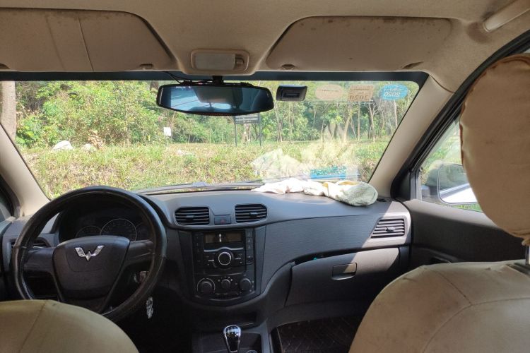 五菱汽车 五菱宏光 2015款 1.5L S 基本型国V局部细节22