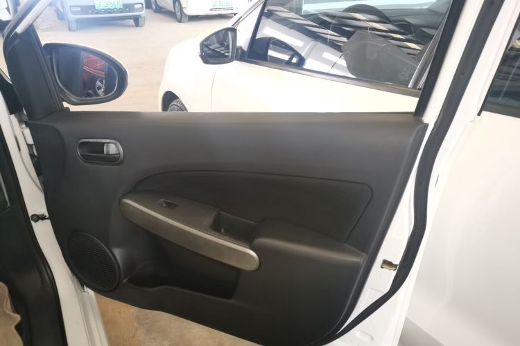 马自达2 2012款 三厢炫动 1.5L 手动时尚版中控内饰42