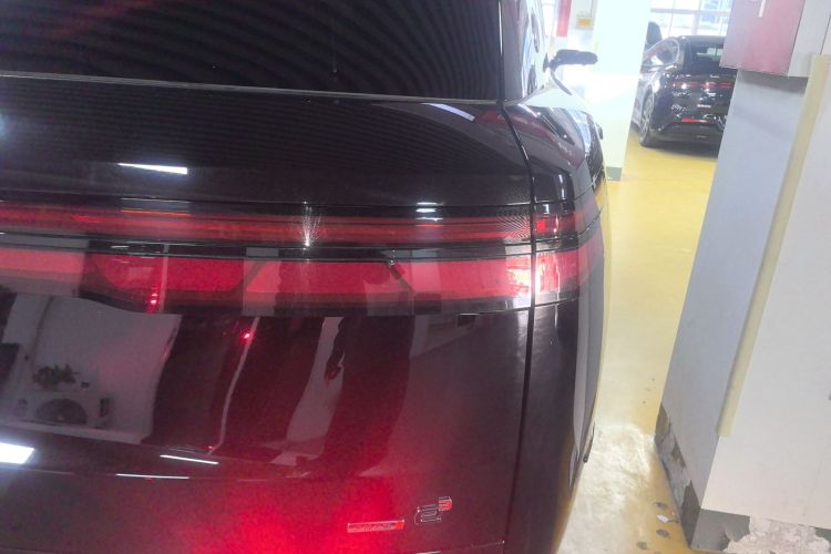 腾势N9 2025款 旗舰型车身外观9