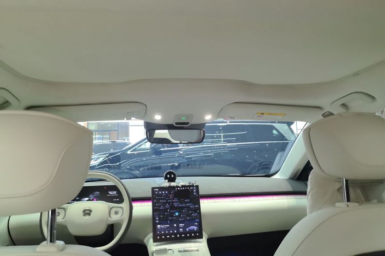 蔚来ET7 2023款 75kWh中控内饰22